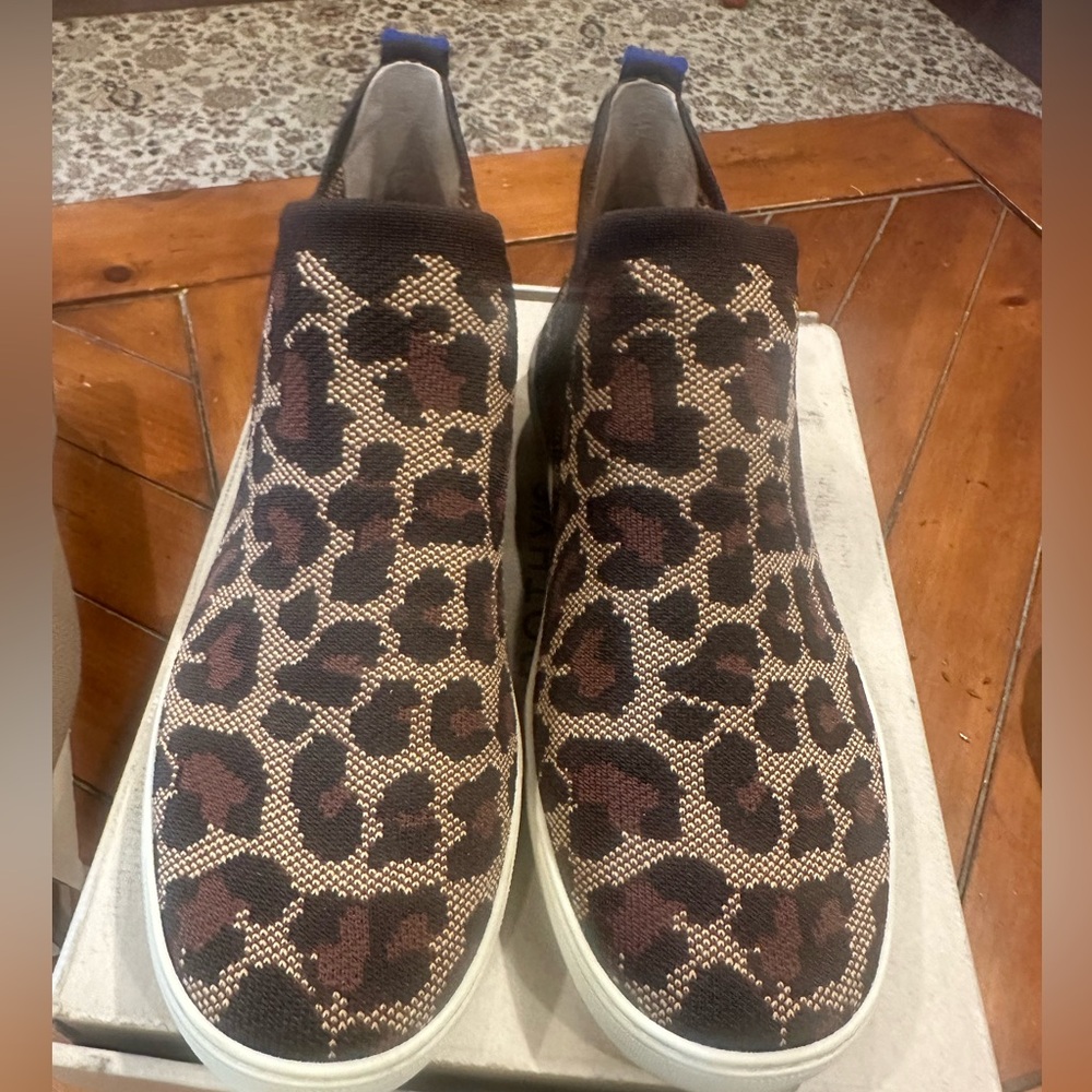 Size 11.5 wildcat Chelsea tennis boot